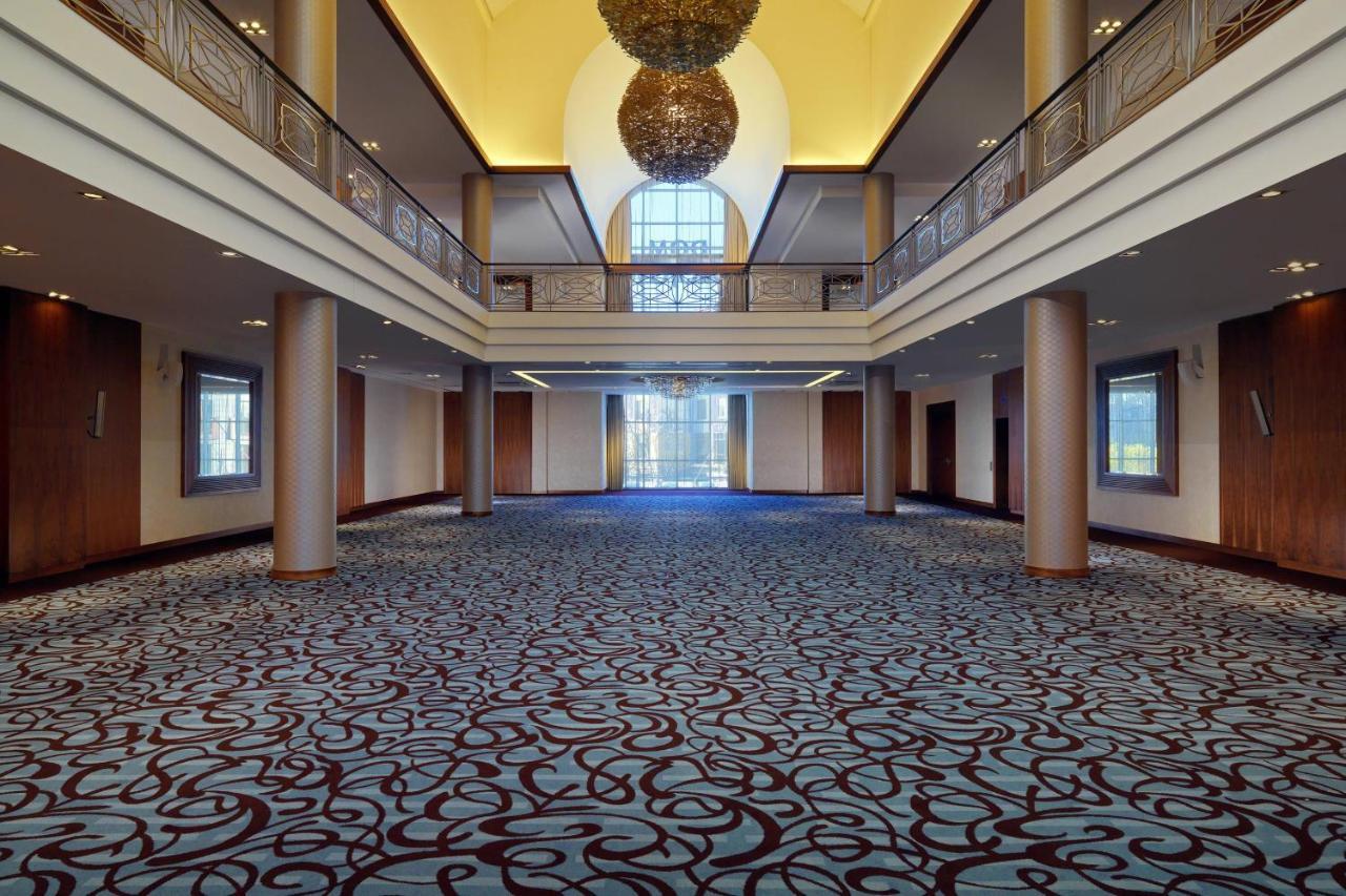 Готель Sheraton 5*